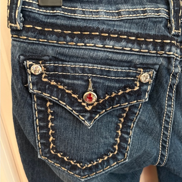 Miss Me Skinny Jean Y2K Stitched Bejeweled Women’s Size 26 - Picture 4 of 8
